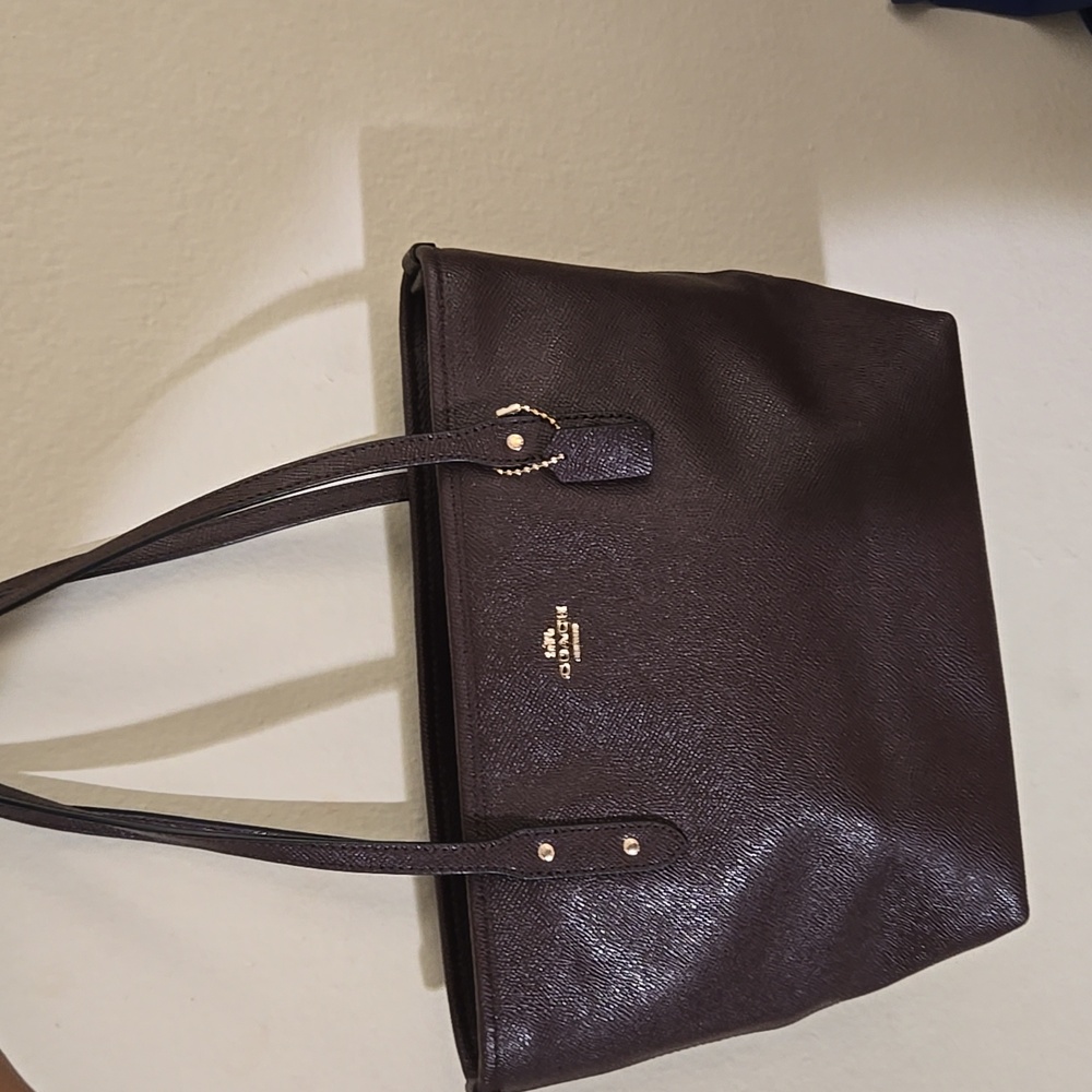 Coach Oxblood Crossgrain Leather Small Tote 9x8x3.5 Burgundy Gold